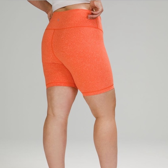 🆕 NWT LULULEMON Wunder Train HR 8” short size 4 - Picture 6 of 15